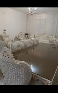 نهار خوری استیل ۸نفره خیلی کم استفاده شده