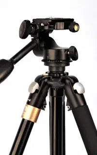 سه پایه حرفه ای دوربین مدل بیکی Beike Q404