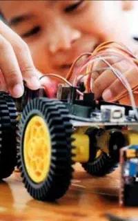 آموزش رباتیک به دانش آموزان خلاق