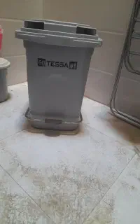 سطل آشغال بزرگ