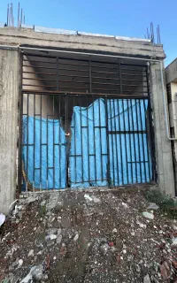 درب پارکینگ در حد نو