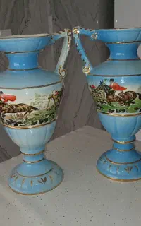 دو عدد گلدان قدیمی