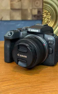 Canon EOS R10 به همراه لنز 18-45mm IS STM