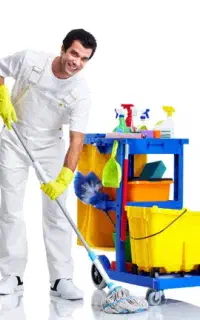 نیروی خدمات جهت نظافت باشگاه