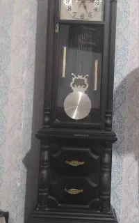 ساعت ایستاده در حد نو