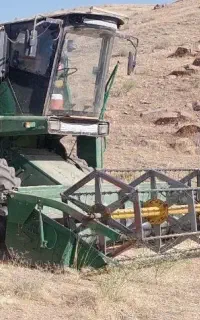 سرویس کار کمباین جاندر سابقه کاری ۲۶ سال