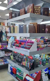 فروشنده خانوم