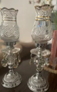 جفت شمعدان کریستالی تراش‌دار آویزدار شیک و خاص