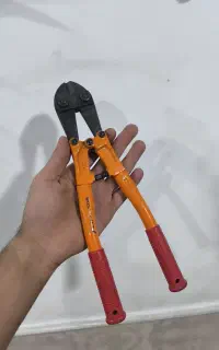 لوله باز کن و قیچی