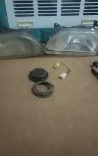 یک جفت چراغ جلو پراید