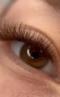 کاشت مژه ابریشمی لیفت ابرو