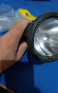 چراغ قوه باطری خور