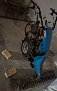 دستگاه علف زن