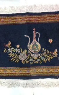 یک جفت پشتی دست بافت
