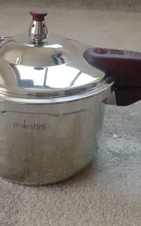 زود پز مونتینی ۶ لیتر