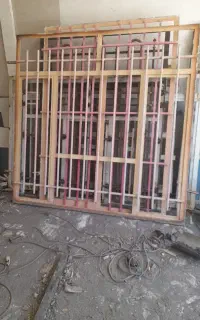 پنجره اهنی سنگین حیاط حیاطی درب