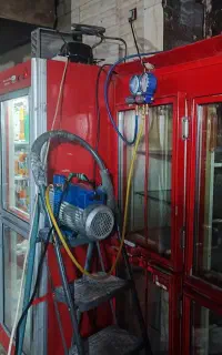 تعمیر  فریزر و یخچالهای فروشگاهی