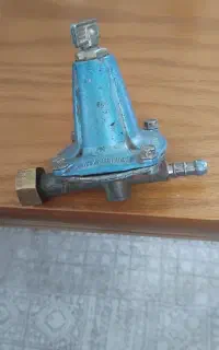ریگلاتور کپسول گاز