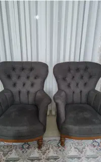دو عدد مبل شرکتی در حد نو