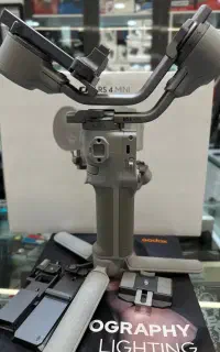گیمبال دی جی آی DJI RS 4 Mini Handheld Gimbal