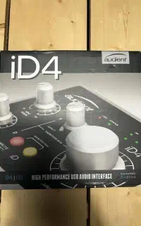 کارت صدا اودینت Audient iD4