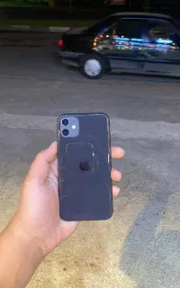 ایفون ۱۱ نرمال مشکی