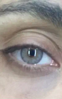 لنز طوسی عسلی خیلی طبیعی