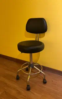 صندلی ارایشگاهی صندلی استادکار