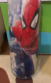 کیسه بوکس و دستکش