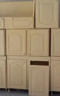 کابینت فلزی دست دوم،  8متر، جنس خیلی محکم