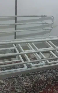 تخت بیمار فلزی