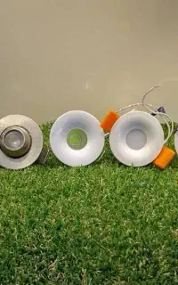 چراغ چشمی و پارکتی