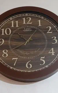 ساعت دیواری