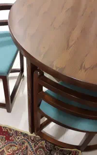 میزغذاخوری ۴نفره فروش فوری به علت جاب جایی