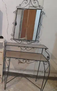 میز واینه