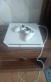 ps4 کپی خور ۱ ترابایت 4 تا بازی داره