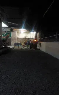 کارگر استبل با جای خواب