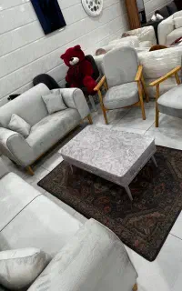 مبل راحتی دسته چوبی