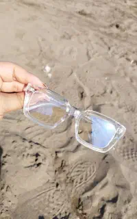 فروشنده خانم