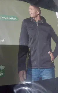۴ عدد شلف المانی ۳ تا لارج ۱ مدیوم موجود