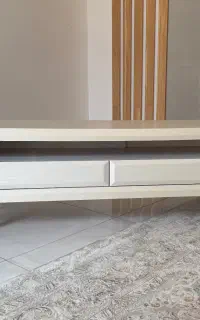 میز تلویزیون درحد نو بدون خط و خش