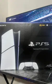 کنسول ps5 slim 2016 در حد نو