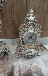 شمعدان وساعت آنتیک شیک