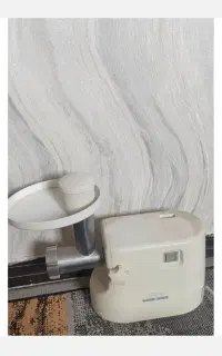 چرخ گوشت بلک اندر کی فرانسوی