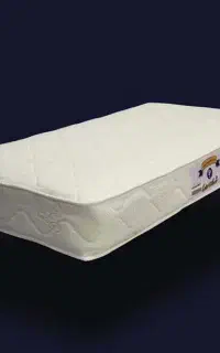 تخت و تشک کودک