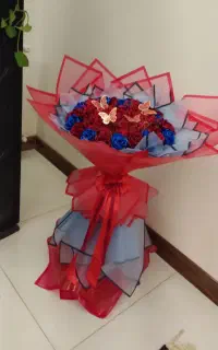 دسته گل بزرگ ایستاده زیبا