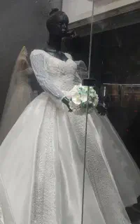 مانکن طرح صورت دار