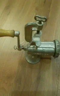 چرخ گوشت دستی