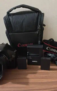 دوربین کنون با لنز 50 stm