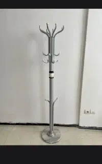 چوب لباسی ایستاده